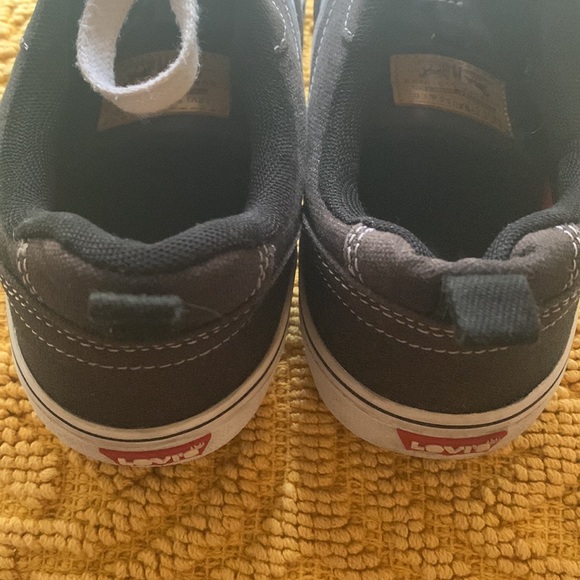 Levi’s - Picture 4 of 6